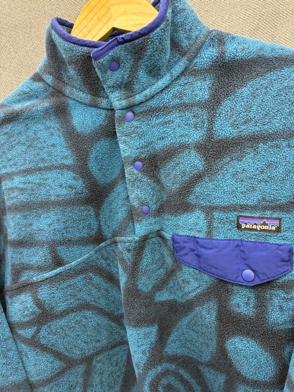 2015 PATAGONIA SYNCHILLA SNAP-T PULLOVER, SHALE/NAVY ABSTRACT PRINT RETIRED/RARE - Picture 8 of 16